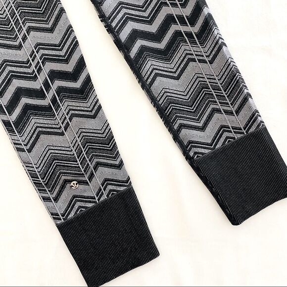 Lululemon Ebb To Street Pant Heathered Slate 4 - Picture 5 of 9